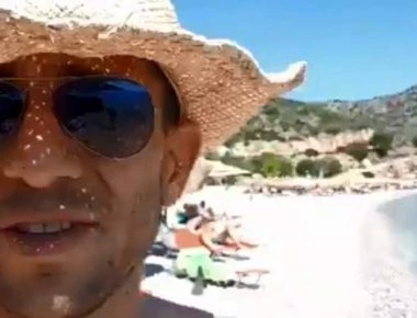 Ανταμ Κατζαβέλος: O ομογενής που μισεί όλη η Ν. Αφρική - Ακόμα και οι γονείς του τον απέλυσαν! (βίντεο)
